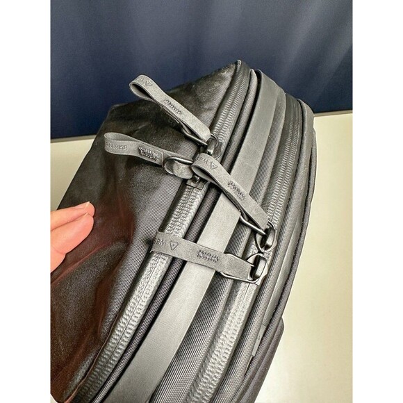 Western Rise Voyager 25L Lightweight Laptop Backpack Carry-On Bag - Picture 7 of 11